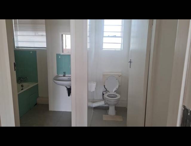 2 BEDROOM PROPERTY TO RENT IN BEDFORD GARDENS